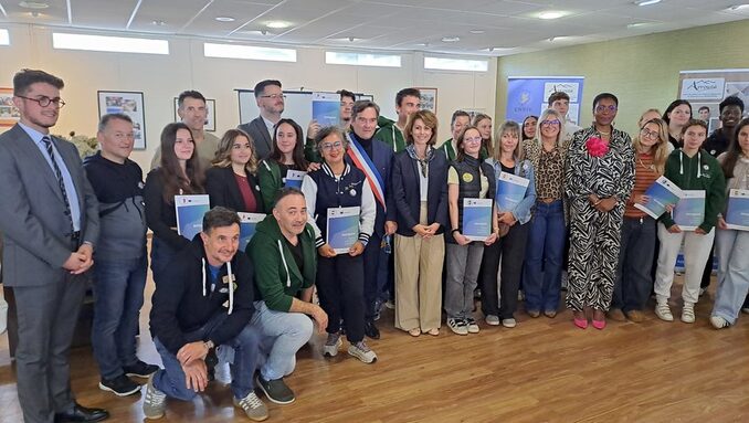 Remise des Europass au lycée de l'Arrouza